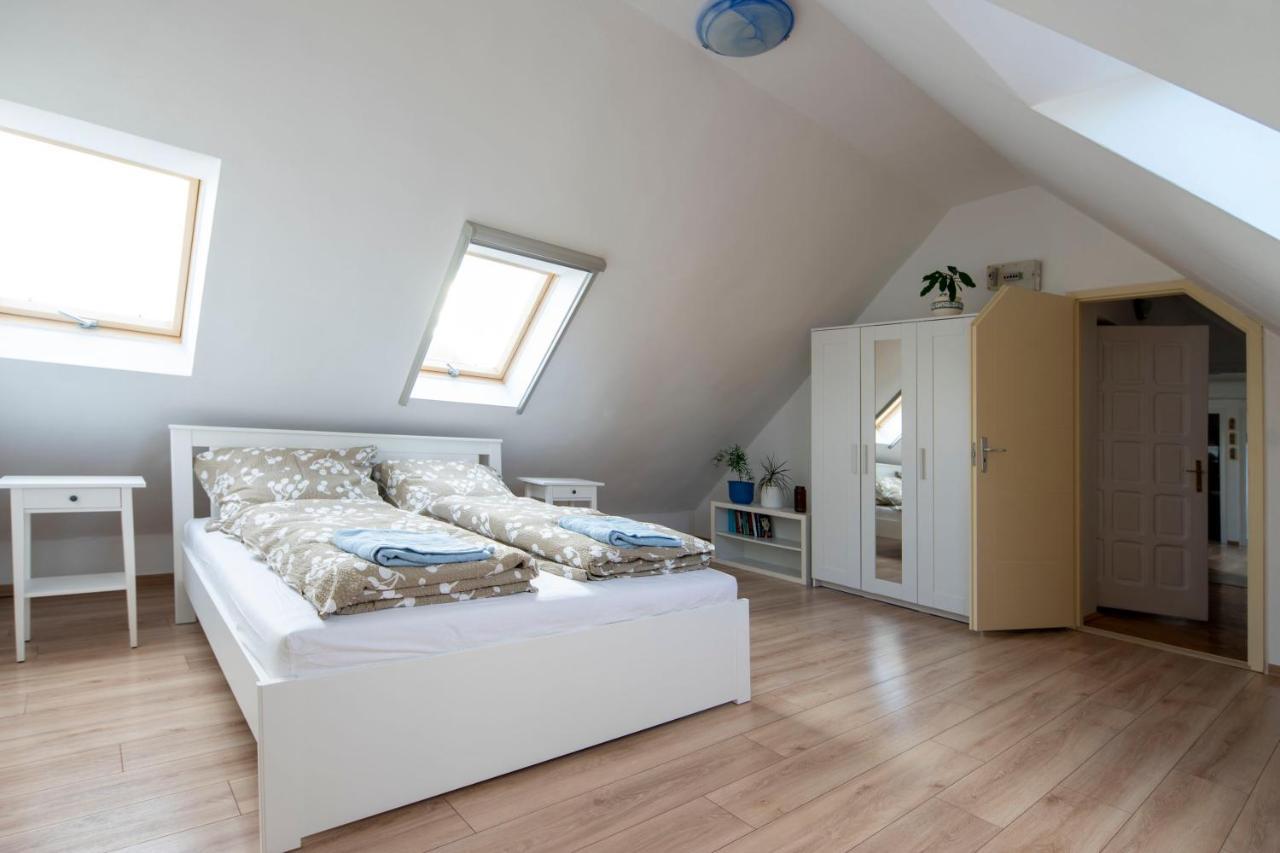 Апартаменты Darvin Apartman Эгер Экстерьер фото